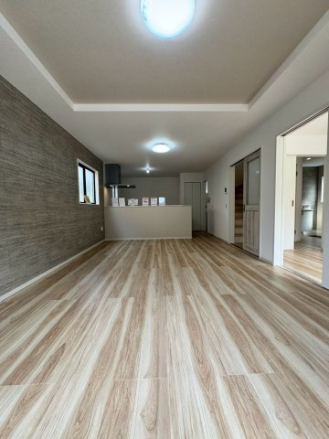 所沢市小手指南6丁目新築戸建の居間・リビング