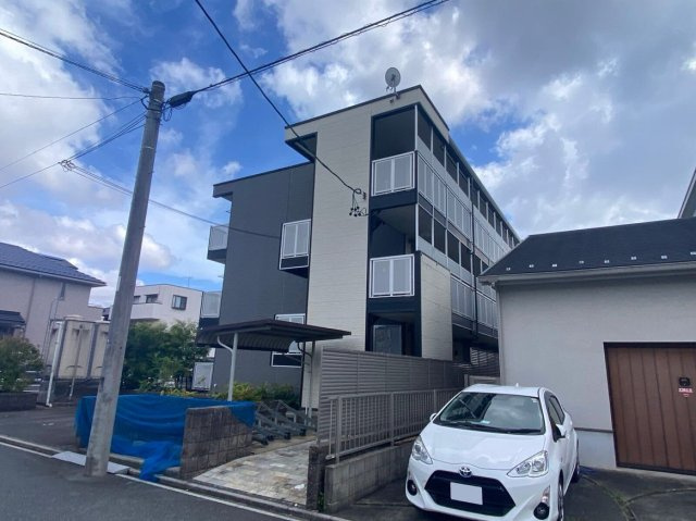 レオパレス松葉の外観
