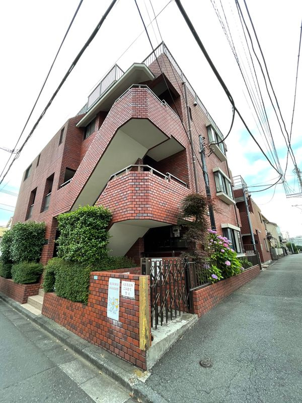 煉瓦館輝の外観