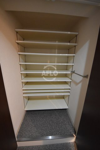 グランルージュ城東の収納|パルコ城東　クローゼット