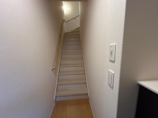 クオーレ津浦町の内装|階段