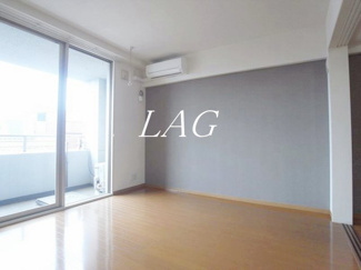 【居間・リビング】 | カーロヴィレッタⅡ | 洋室のお部屋です。