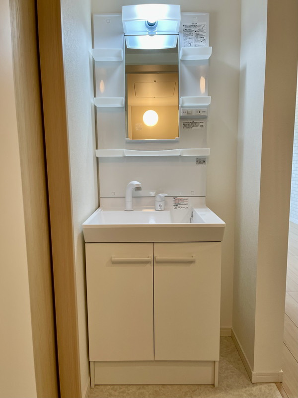 キャメル入曽5の洗面所