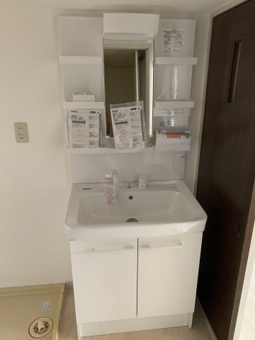 グランデージ清水谷の洗面所