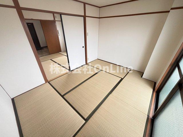 南野マンションの寝室