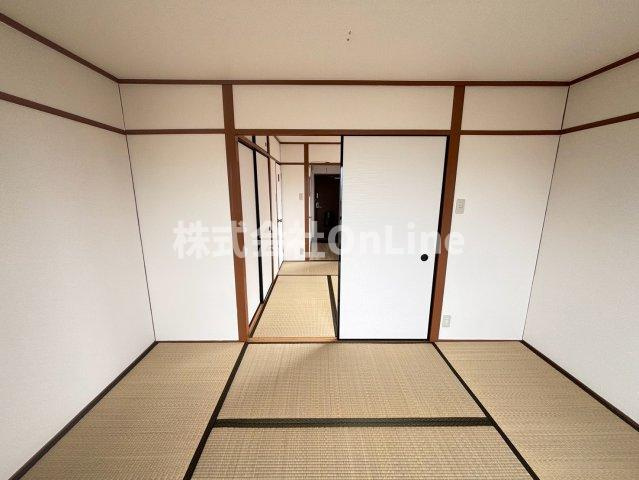 南野マンションの寝室