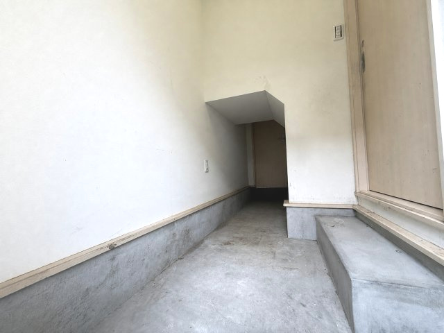 京都市西京区大原野西境谷町4丁目の収納|勝手口周辺にも、収納スペースがございます。