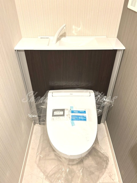 片瀬海岸戸建 C棟のトイレ
