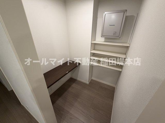 稲城市坂浜のアパートの収納