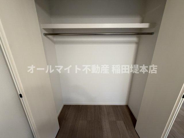 稲城市坂浜のアパートの収納