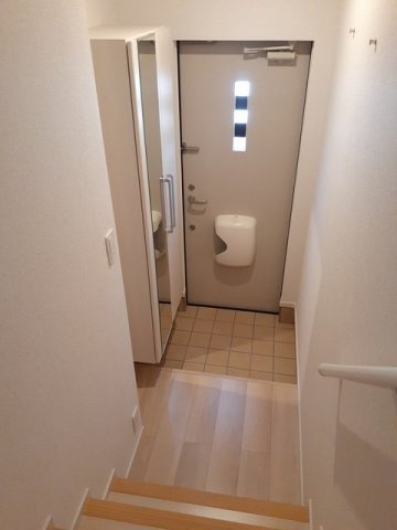 プルニエール西が丘の玄関