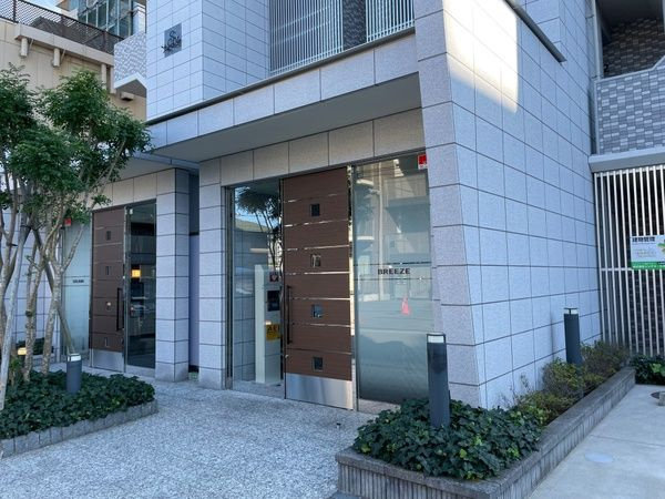 ブリーズのエントランス