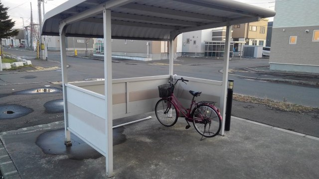 レオパレスハピネス１２４のその他|駐輪場