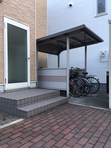 レオパレスこまくさのその他|駐輪場