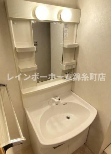 サウスイーストの独立洗面台