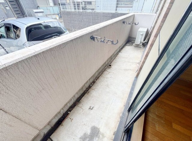 八千代市八千代台東１丁目の賃貸マンションのバルコニー