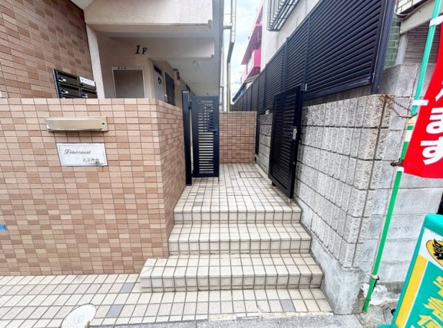 ファインクレスト八千代台のエントランス