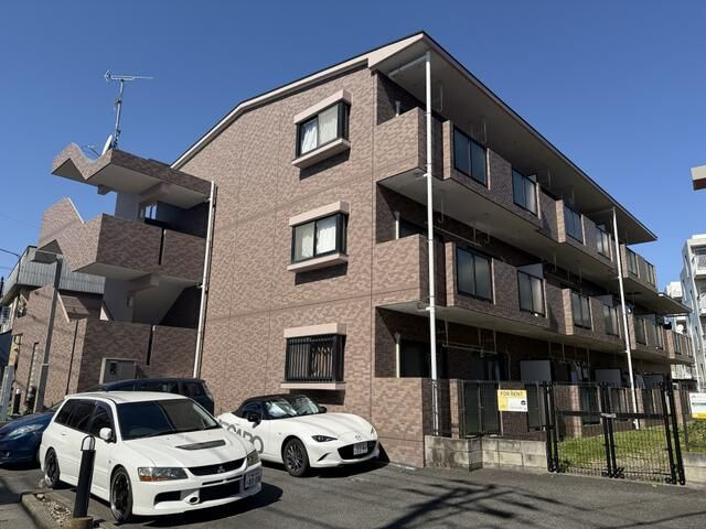 中野島ロイヤルハイツの外観