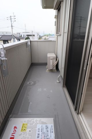 オッツ梅満Ⅱ B棟のバルコニー|バルコニー付きです