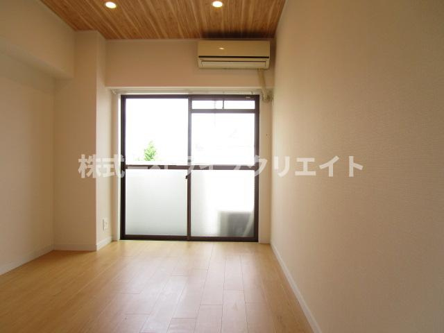 willさくら町前の居間・リビング