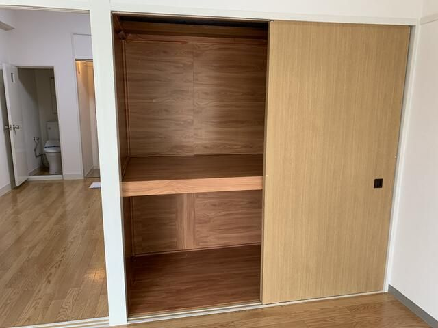 小西ビルの内装