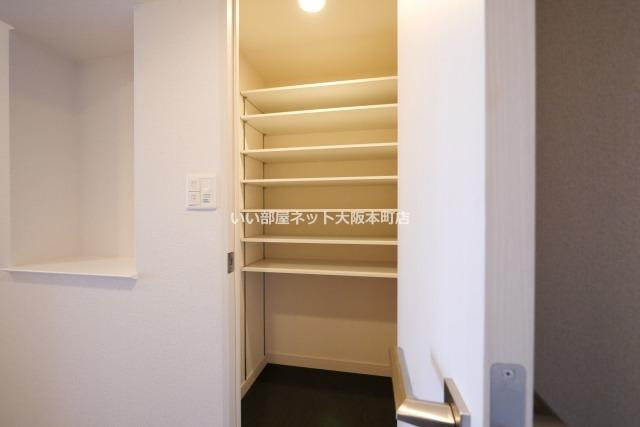 プレサンス松屋町駅前デュオの収納