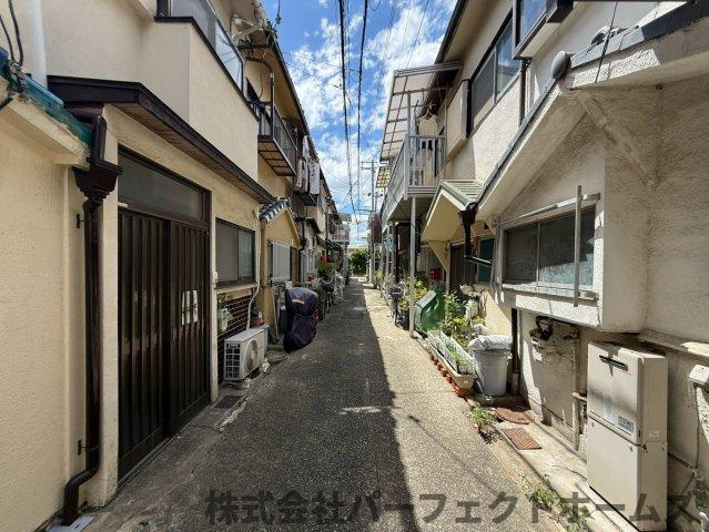 【前面道路含む現地写真】の画像