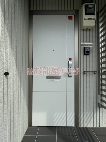 シュトラールの玄関|収納もある玄関です