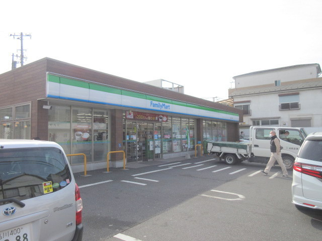 ルミエール扇のその他|ファミリーマート江北二丁目店