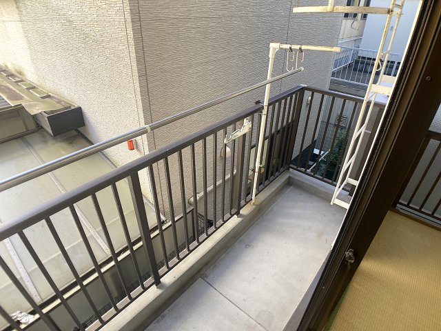 神戸市兵庫区水木通１丁目の賃貸マンションのバルコニー|ベランダも広めです