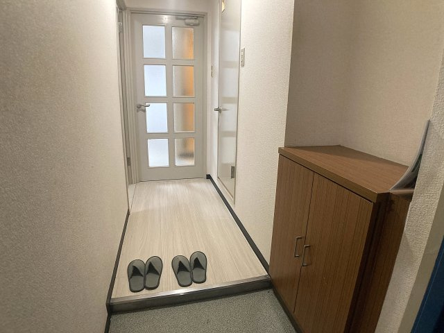 神戸市兵庫区水木通１丁目の賃貸マンションの玄関|靴箱も有る玄関