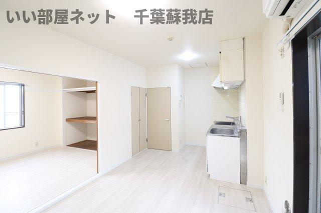 サンウィング稲荷町の居間・リビング|ゆったり過ごせる居間です