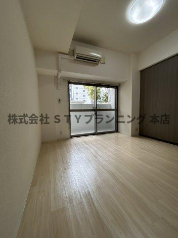 仲介手数料０円！レガリアの居間・リビング