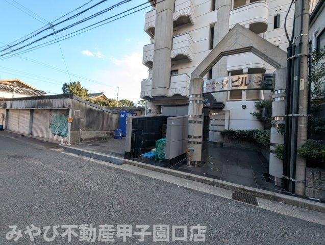 タケダビル95の駐車場