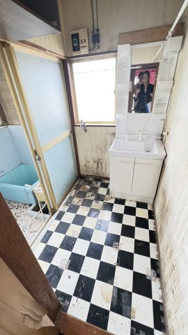 中古一戸建て　さいたま市見沼区の洗面所