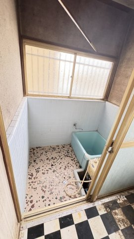 中古一戸建て　さいたま市見沼区の浴室