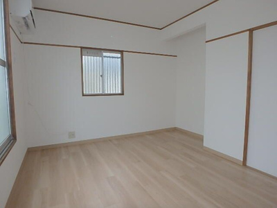 【寝室】