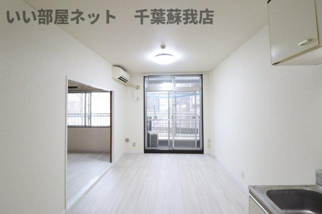 サンウィング稲荷町の居間・リビング|おしゃれな居間です