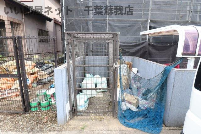 サンウィング稲荷町のその他共用部分|ゴミストッカー