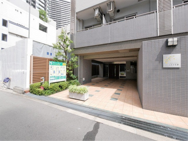 ミモサ中津のエントランス