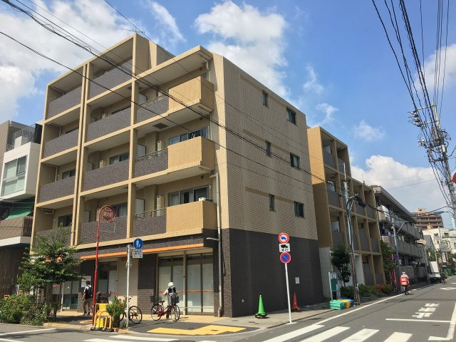 ヴィラージュ藍染の外観