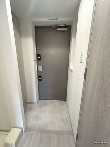 プレリス北巽駅前ラバルス　仲介手数料無料の玄関