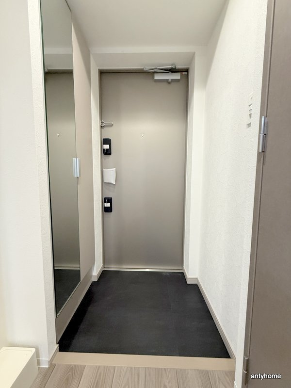 プレリス北巽駅前ラバルス　仲介手数料無料の玄関
