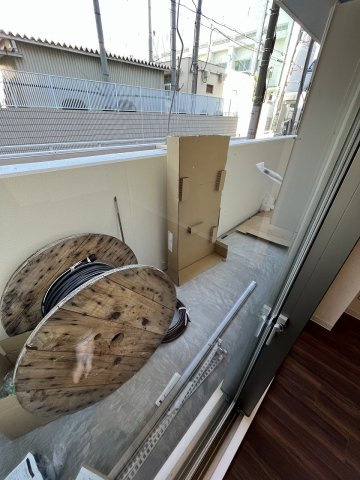 大阪市天王寺区味原町の賃貸マンションのバルコニー