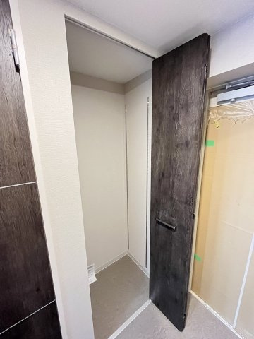 大阪市天王寺区味原町の賃貸マンションの収納