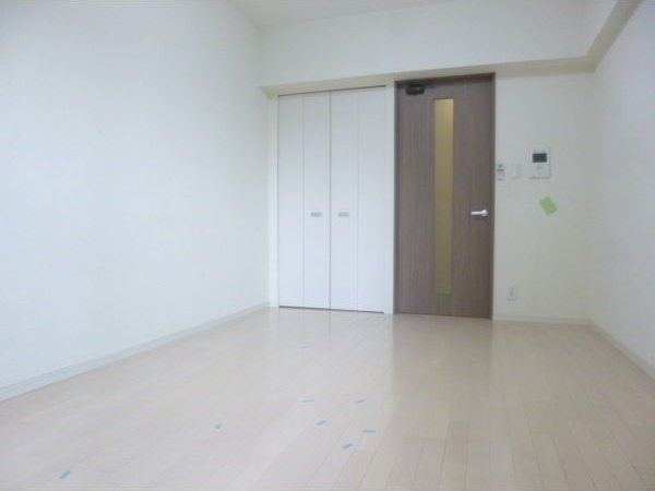 KDXレジデンス神宮前の居間・リビング