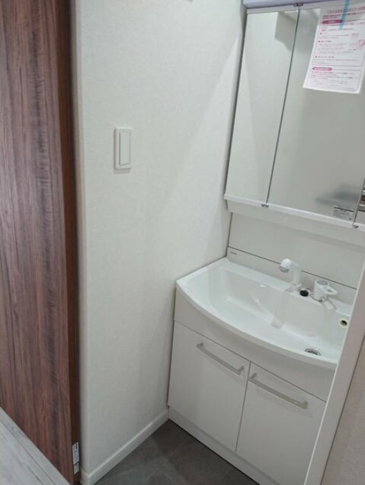 コモドせんげん台の洗面所