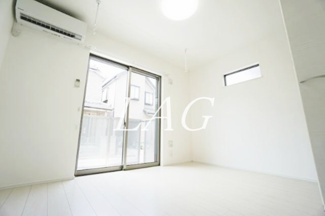 【居間・リビング】 | キャメル南鳩ヶ谷１丁目 | 洋室のお部屋です。