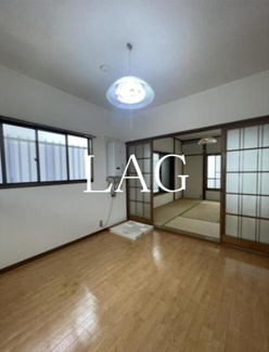 【居間・リビング】 | 秋本荘 | 洋室のお部屋です。