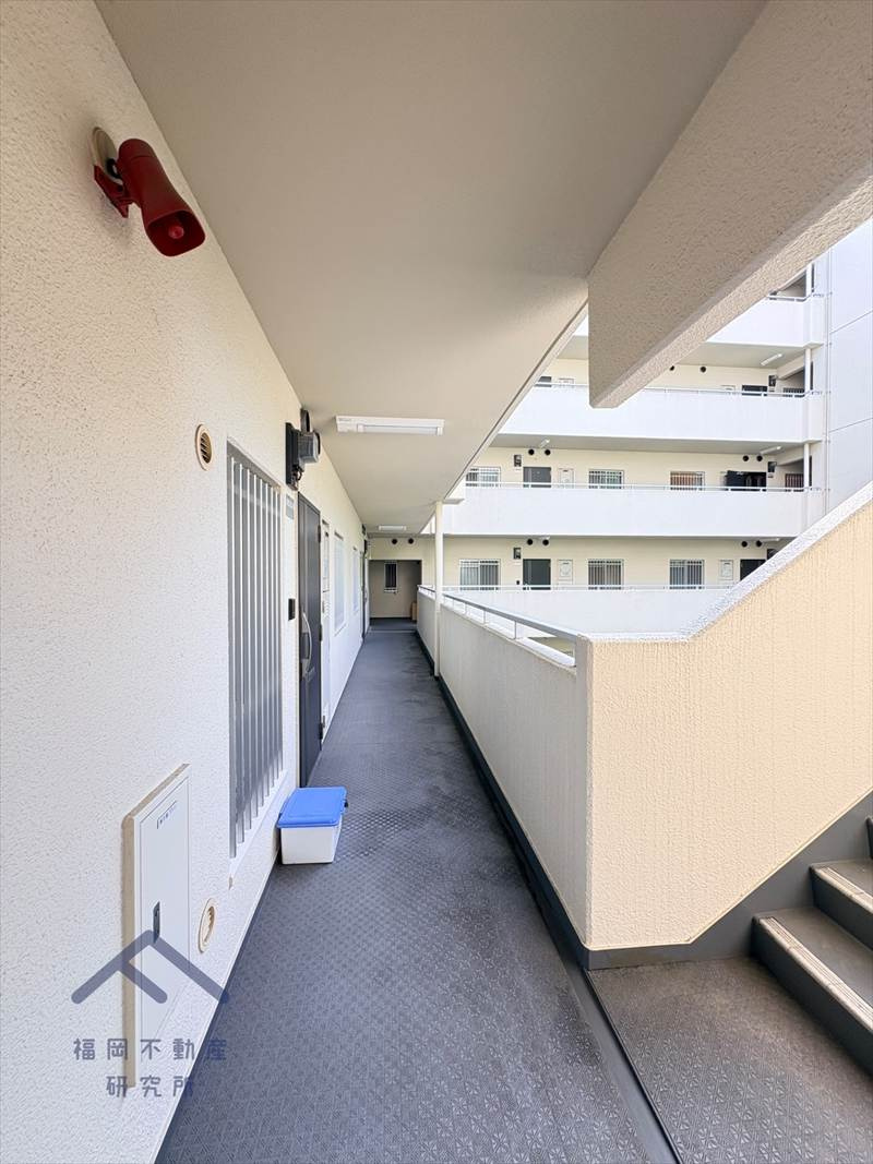 ファミール輝国のバルコニー